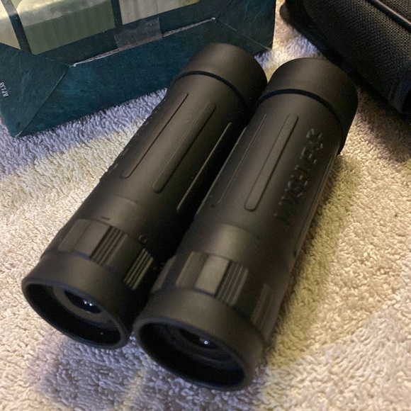 BARSKA Binoculars - Picture 2 of 12